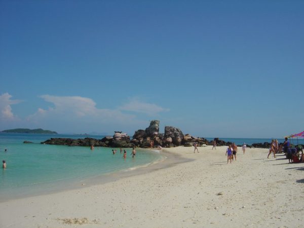 เกาะไข่ Khai island