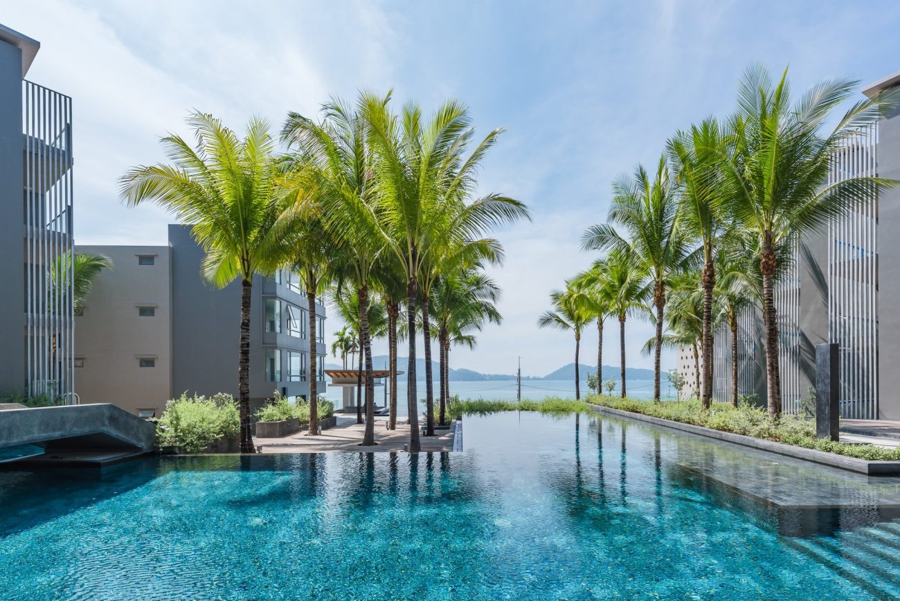 โรงแรม Oceanfront Beach Resort Patong beach